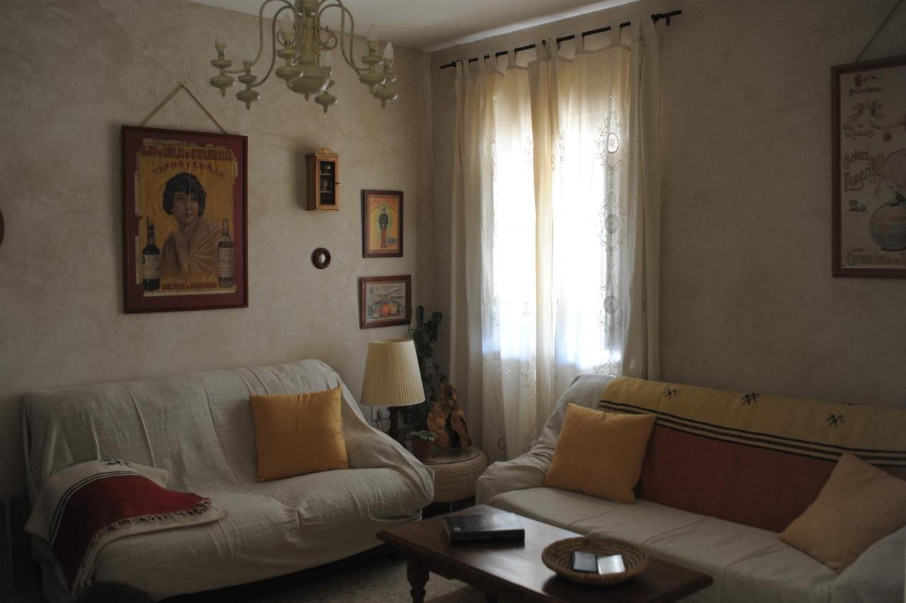 Castillo27 Casa Rural カサジャ・デ・ラ・シエラ エクステリア 写真